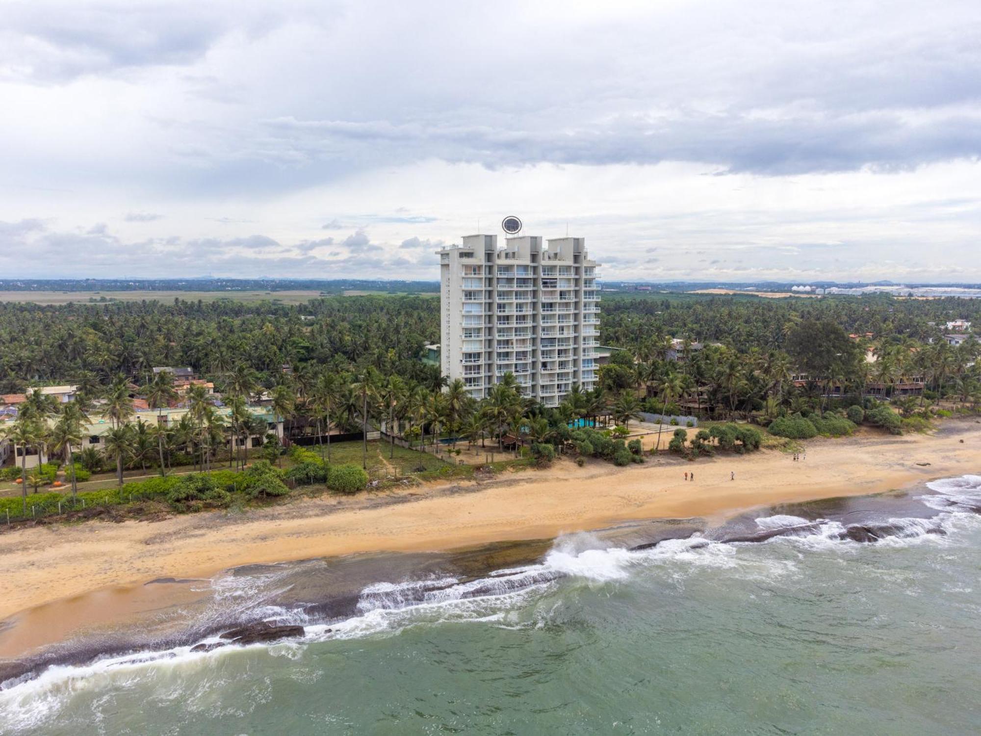 Appartamento Aqua Vista Uswetakeiyawa Esterno foto